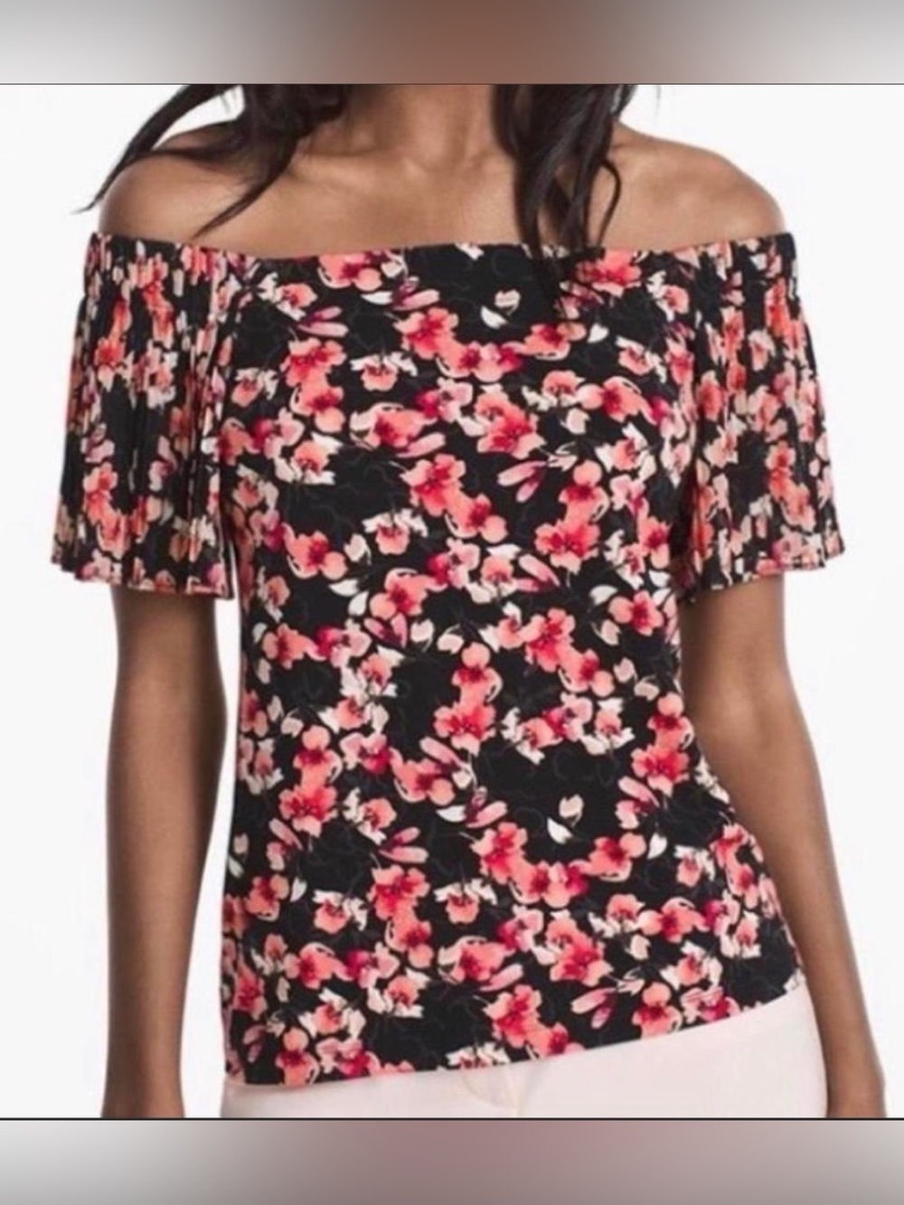 Off-the-Shoulder Floral Top in Black and Pink